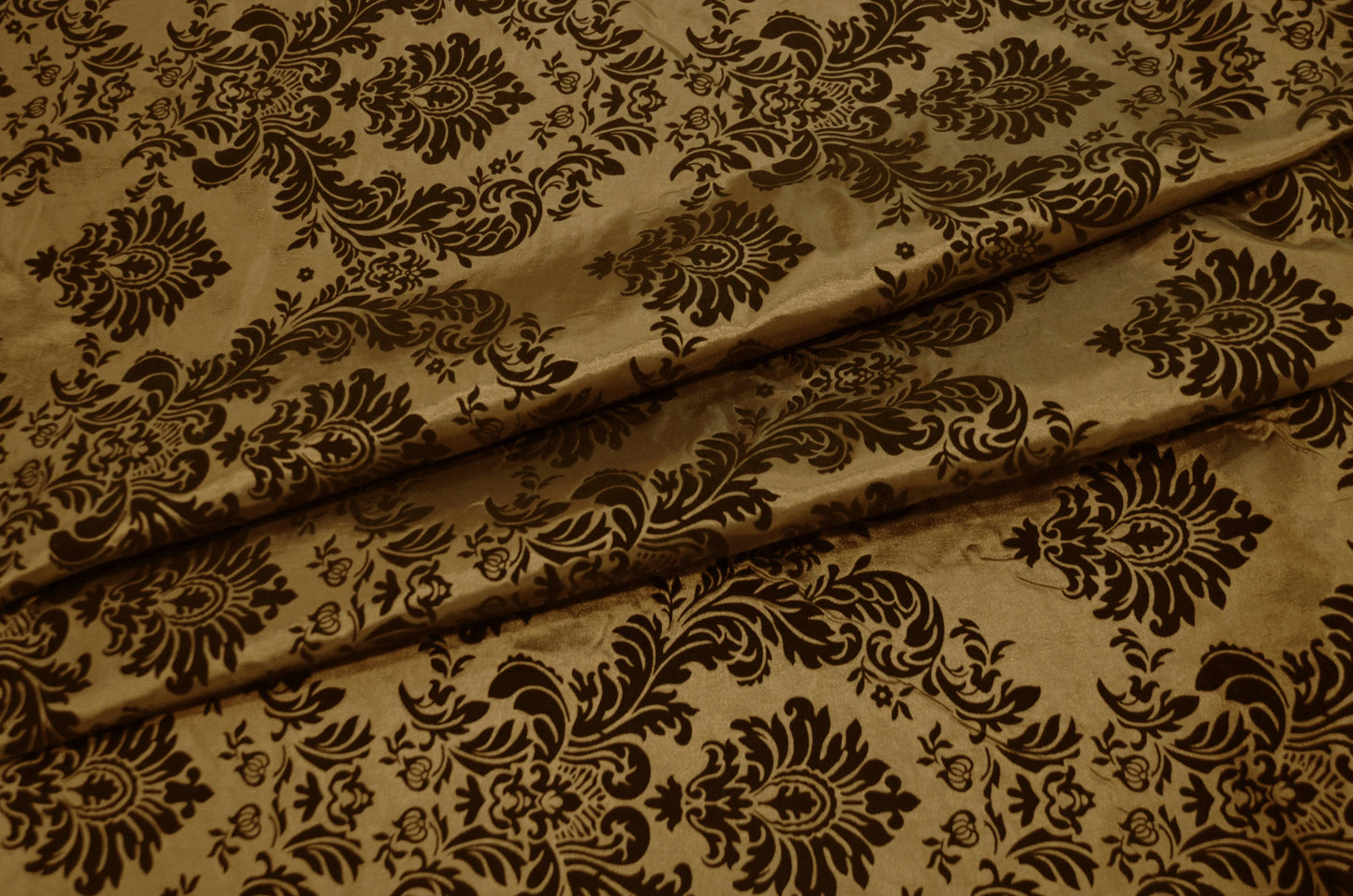 Damask Flocking Gold on Black