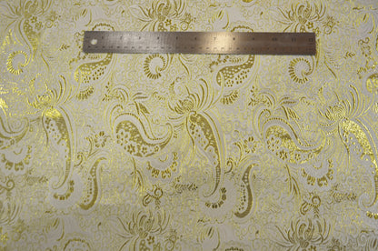 Oriental Metallic Paisley Brocade Table Linens | Silver and Gold Metallic Paisley Brocade Table Linens |