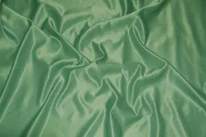 L'Amour Satin Napkins and Chair Sashes
