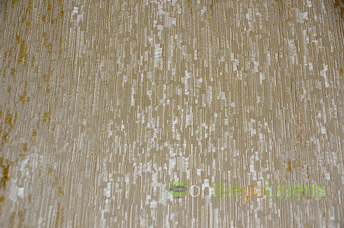 Luxury Jacquard Table Linens | Luxury Brocade Tablecloths | Multiple Colors |