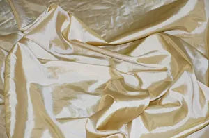 Solid Taffeta Table Linens