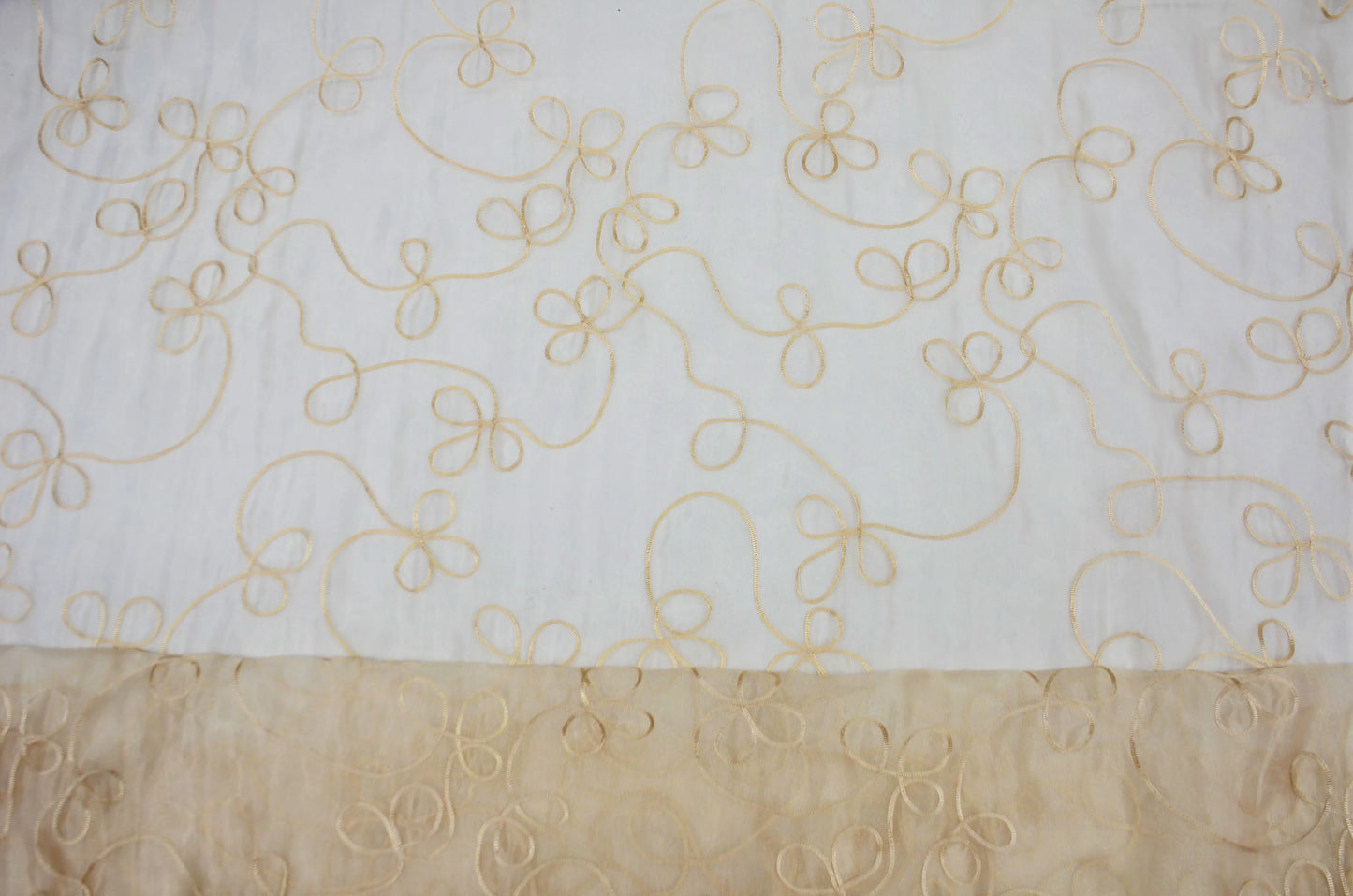 Fantasia Sheer Champagne